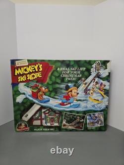 Mr. Christmas Mickey's Ski Slope Animated 1993 Santa's READ