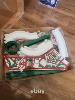Mr. Christmas Mickey's Ski Slope Animated Set for Tree 1993 Complete Works