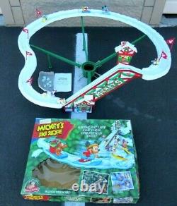 Mr Christmas Mickeys Ski Slope Lodge 1993 Holiday Tree Decor Mechanical Lift