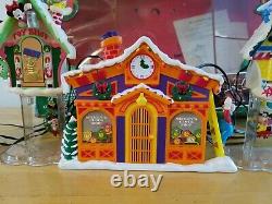 Mr Christmas Musical Mickey's Cuckoo Clock Shop Disney Decoration Complete WORKS