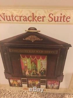 Mr. Christmas Nutcracker Suite Ballet Animated Musical Carousel theater Box