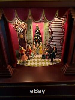 Mr. Christmas Nutcracker Suite Wood Theater Music Box. See description