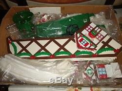 Mr. Christmas Santa's Ski Slope In Original Box rare with 5 skiers