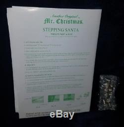 Mr Christmas Stepping Santa Climbing Ladder Lights 15 Carols 2004