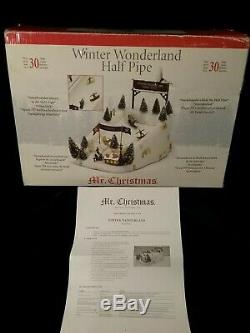 Mr Christmas Winter Wonderland Half Pipe