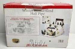 Mr. Christmas Winter Wonderland Half Pipe 2008 Animated Snowboarders, READ