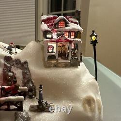 Mr. Christmas Winter Wonderland Ski Hill Musical Animated Figure Village Tested