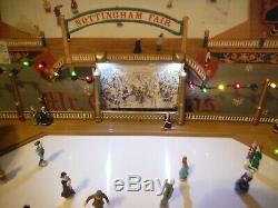 Mr Christmas World's Fair Style Lited Mural Victorian Era Skating Rink Music Box