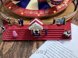 Mr. Christmas Worlds Fair Teacup ride. Excellent condition. SEE VIDEO
