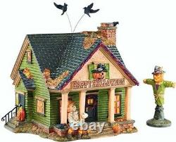 NEW Retired Dept 56, THE SCARECROW HOUSE Trick Or Treat Lane Halloween Village