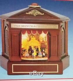 New 2010 Mr Christmas Nutcracker Suite Wooden Music Box 4 Scenes 8 Songs Ballet