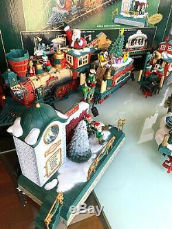 New Bright Holiday Express Animated Christmas Train Set # 387 G-Gauge EUC
