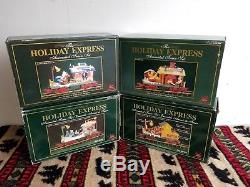 New Bright Holiday Express Train #384 Lot of 4 Train Cars