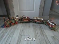 New Bright Santa's Village Express Christmas L. E. Electric Train Set #280