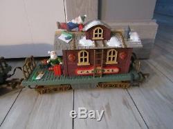 New Bright Santa's Village Express Christmas L. E. Electric Train Set #280