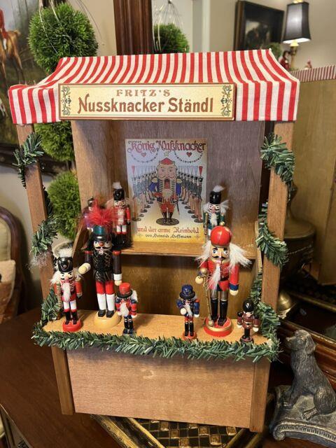 New Byers Choice Nutcracker Vendor Stall Stand
