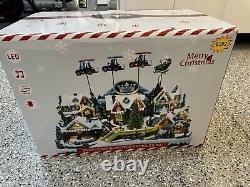 New EVolution Electric Vehicles 21 LED Animated Christmas Musical Town Display