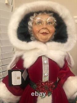 New Katherine's Collection Snow Day Mr. & Mrs. Santa Claus 32 Doll SET