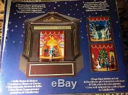 Nutcracker Theater Mr Christmas GOLD LABEL COLLECTION NEW IN THE BOX Music Box