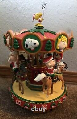 Peanuts Gang Snoopy Mr. Christmas Holiday Carousel Merry Go Round Music Box RARE