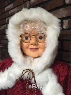 RARE Animated Life Size 5 Foot Mrs Claus Sings Christmas PAC Pan Asian Creations