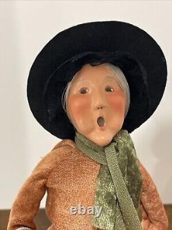 RARE Byers Choice Caroler Halloween Witch With Pumpkin Trick Or Treat Decoration