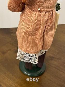 RARE Byers Choice Caroler Halloween Witch With Pumpkin Trick Or Treat Decoration