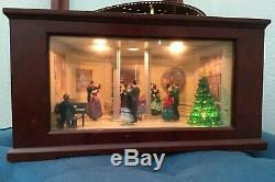RARE Mr. Christmas Ballroom Scene Village Square Animated Symphonium Music Box
