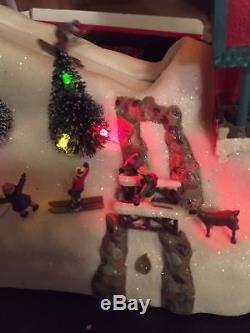 RARE Mr Christmas Gondola Cars & Ski Hill Multi-Action/Lites 30 Tune Music Box