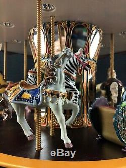 RARE Mr. Christmas Marquee Grand Carousel 16 Animated 40 Songs LED Beautiful