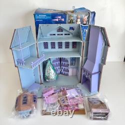Rudolph & The Island Of Misfit Toys Santas Castle PLAYING MANTIS Damaged Box Rudolph & The Island Of Misfit Toys Santas Castle PLAYING MANTIS Damaged Box