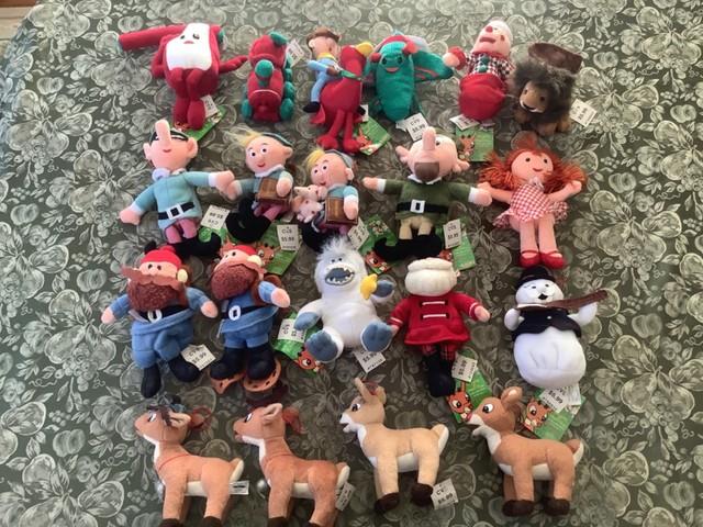 Rudolph The Red Nosed Reindeer Island Of Misfit Toys Cvs Lot Of 20 Plush Stuffin