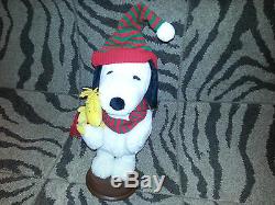 SNOOPY & WOODSTOCK Animated Motion PEANUTS CHRISTMAS HOME DECOR Prop PLUSH DOLL