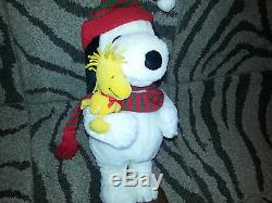 SNOOPY & WOODSTOCK Animated Motion PEANUTS CHRISTMAS HOME DECOR Prop PLUSH DOLL