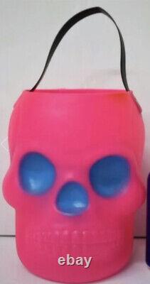 SUPER RARE! VTG MCM AJ Renzi Pink Skull Blue Eyes Blow Mold Bucket Candy Pail