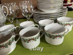 Sango Christmas Holly 8415 Set For 8 People 57 Pieces All Tighter With Cream