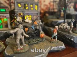 Set Of 8 Display Platforms Carved All-around For Dept 56/lemax Halloween Village