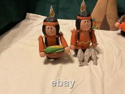 Set of 4 Eddie Walker figures & Teepee by Midwest of Cannon Falls