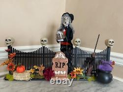 Skull Halloween Fence Accessory for Byers Choice One of A Kind Terrific Skull Halloween Fence Accessory for Byers Choice One of A Kind Terrific