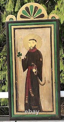 St Patricks Day Art Decoration Painted Wood Wall Hanging Saint