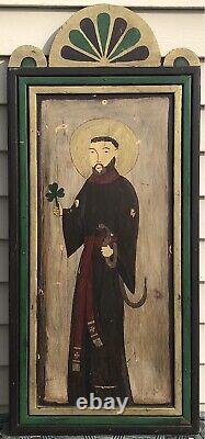 St Patricks Day Art Decoration Painted Wood Wall Hanging Saint