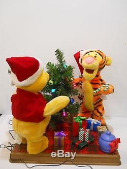 Telco Disney Winnie The Pooh Tigger Piglet Tree Animated Christmas Motionette