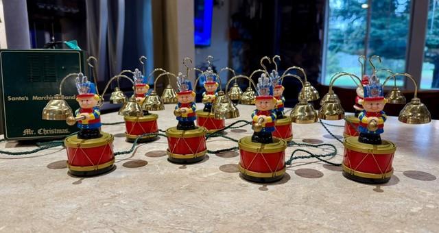 Tested 1991 Mr Christmas Santa's Marching Band Musical Bells 35 Carols Video