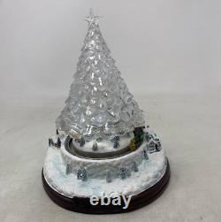 The Bradford Exchange Thomas Kinkade Reflections of Christmas Crystal Light-Up
