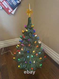 VINTAGE Atlantic Mold 19 Ceramic Christmas Tree Classic Green Lighted