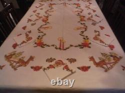 VINTAGE CHRISTMAS MCM TABLECLOTH 90x61 SANTA REINDEER 8 MATCHING NAPKINS EXCELL