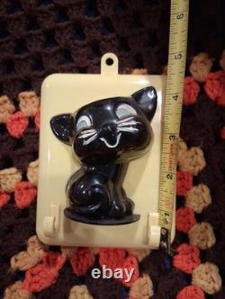 VINTAGE HALLOWEEN ROSBRO HARD PLASTIC TOY Black CAT CANDY CONTAINER Wall Plaque