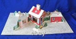 VTG 1960 Hallmark Santas Toy Shoppe Pop-Up DIE CUT CHRISTMAS Centerpiece IOP