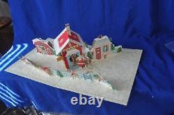 VTG 1960 Hallmark Santas Toy Shoppe Pop-Up DIE CUT CHRISTMAS Centerpiece IOP
