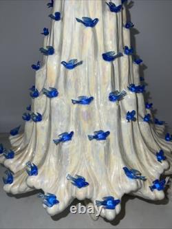 VTG Ceramic Lava Christmas Tree Opalescent White Blue Birds Doves 21 Tall Works